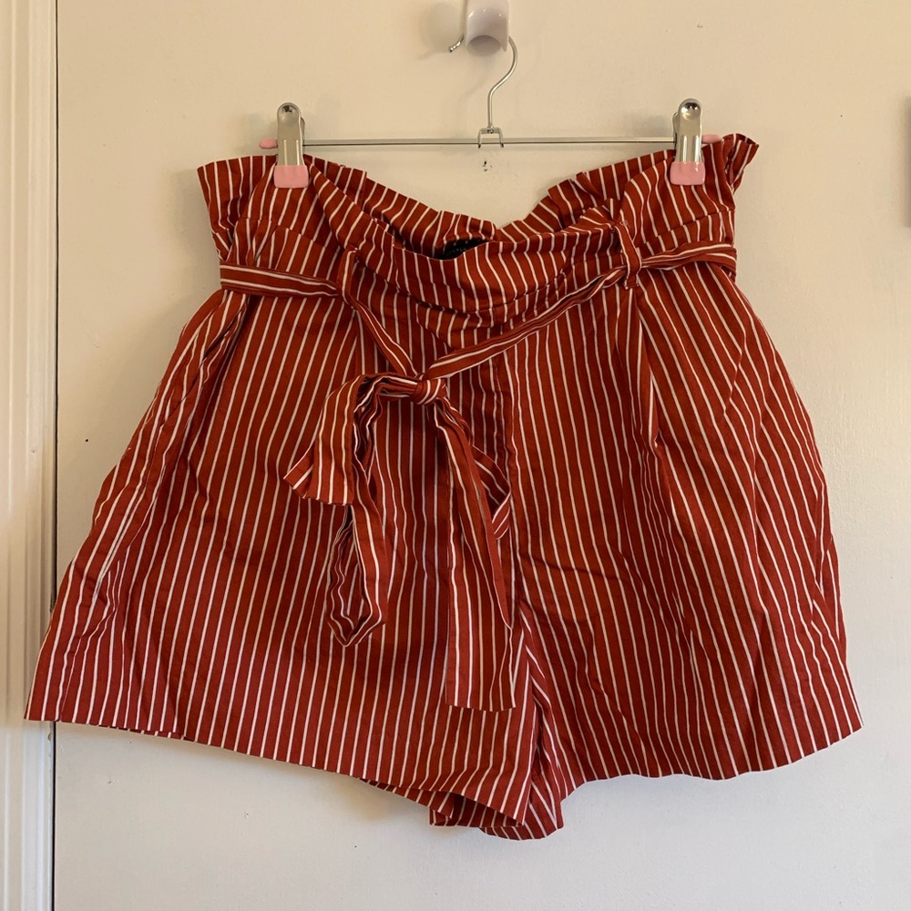 Forever21 Paperbag Striped Shorts size 0X